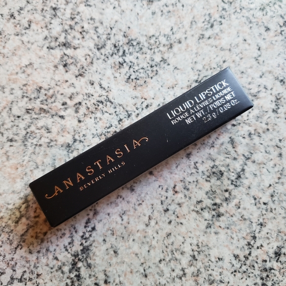ABH Mini Liquid Lipstick - Picture 3 of 5